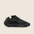 Yeezy 700 V3 — Noir mat